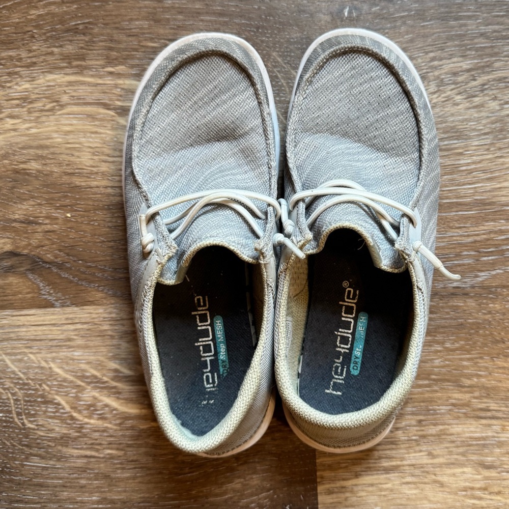 Sz 7 Hey Dude‎ Dry Step Mesh shoes - Picture 2 of 6